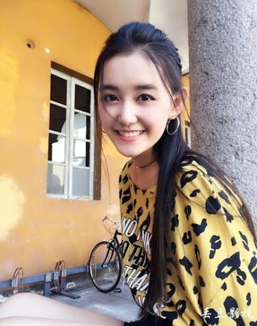 ジャンイーイー(蒋依依)の経歴やプロフィールは？！彼氏情報も！