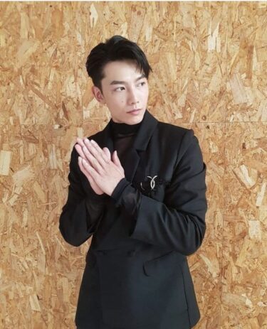 アーロン・ライ(賴東賢)の経歴やプロフィールは？！彼女の噂も！